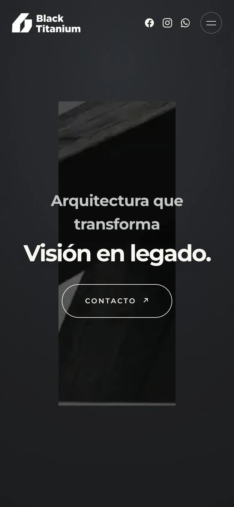 El sitio de Black Titanium en teléfono